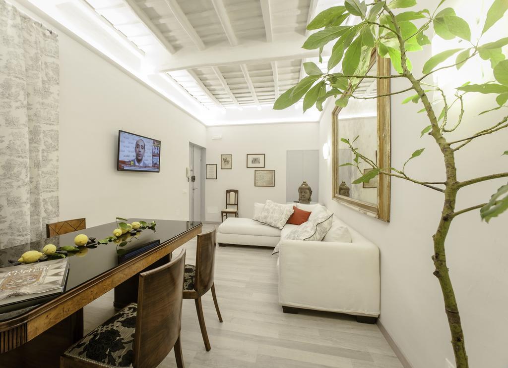 Vittoria Suite Rome Room photo